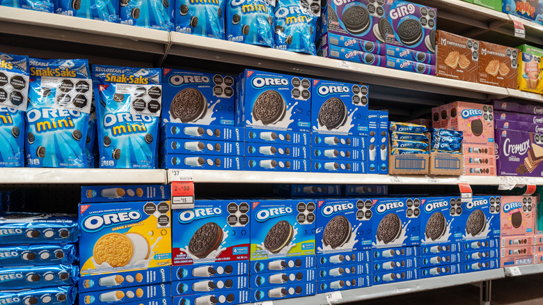 Συσκευασμένο διάδρομο Oreo στο παντοπωλείο